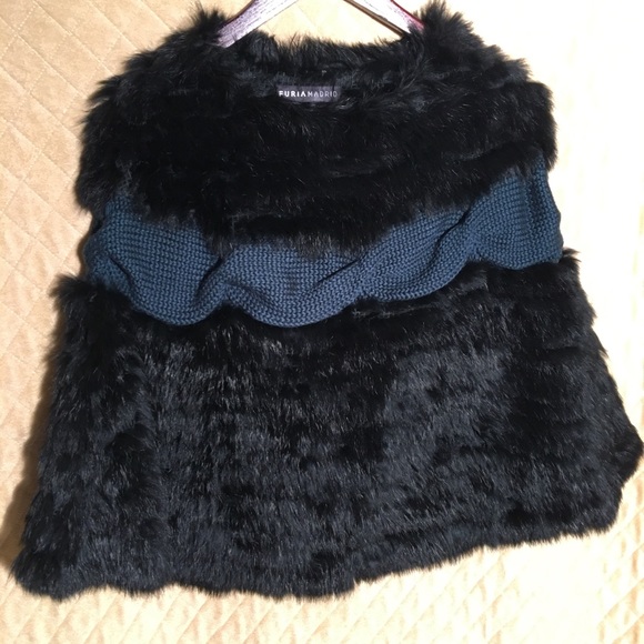 Women's 100% Genuine Rabbit Fur Cape Poncho Short - Picture 2 of 4
